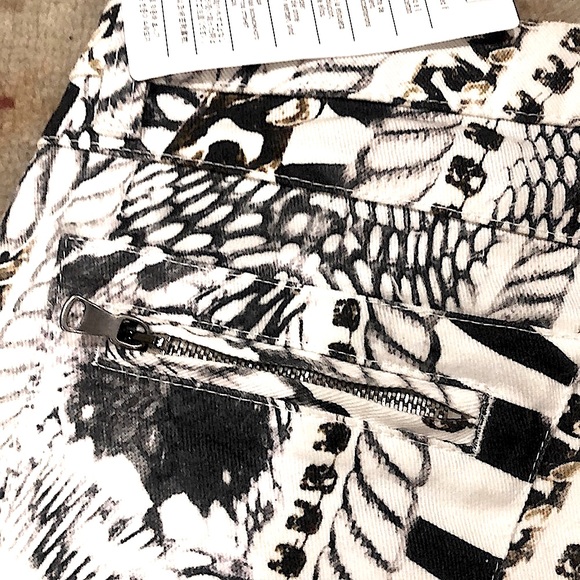 NWOT Pierre Balmain Black and White Print Jean - Picture 6 of 8